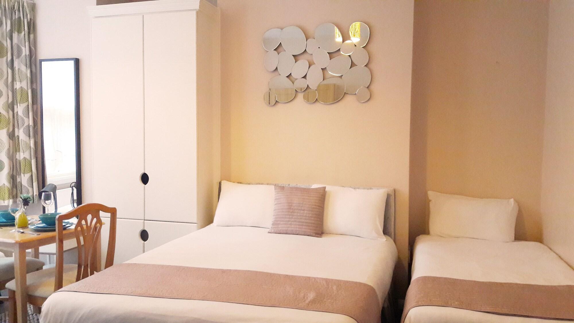ยูไนเต็ด ลอดจ์ โฮเต็ล Hotel ลอนดอน ภายนอก รูปภาพ